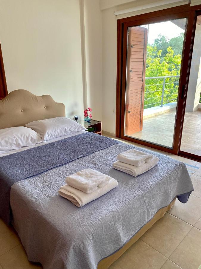 Demelida In Tsada, Paphos Villa Tsadha